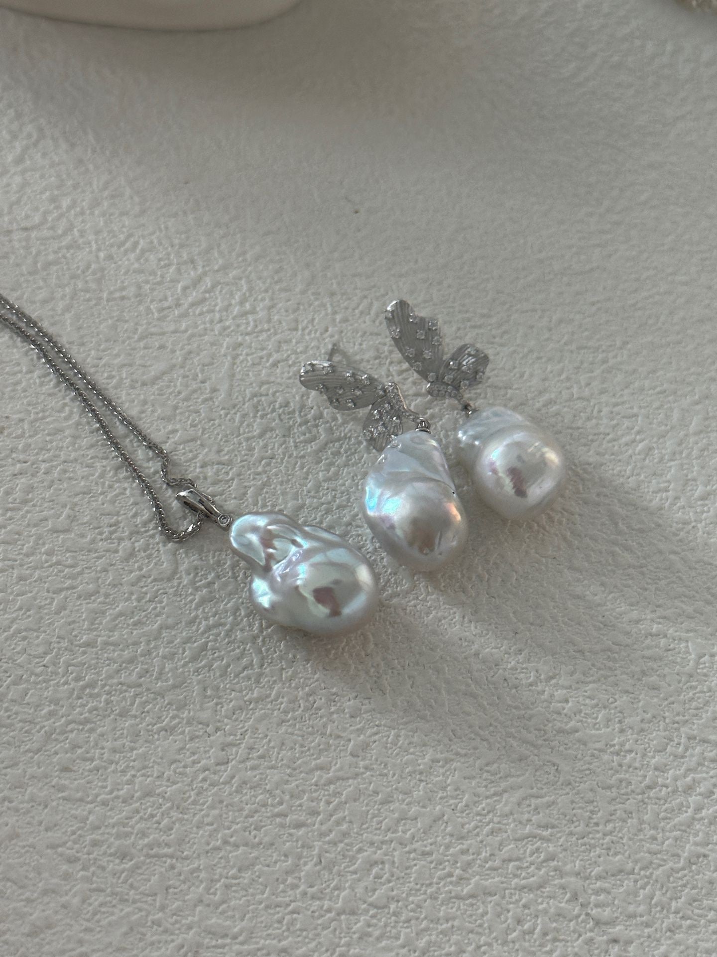 Large Baroque Pearl Pendant & Necklace Set