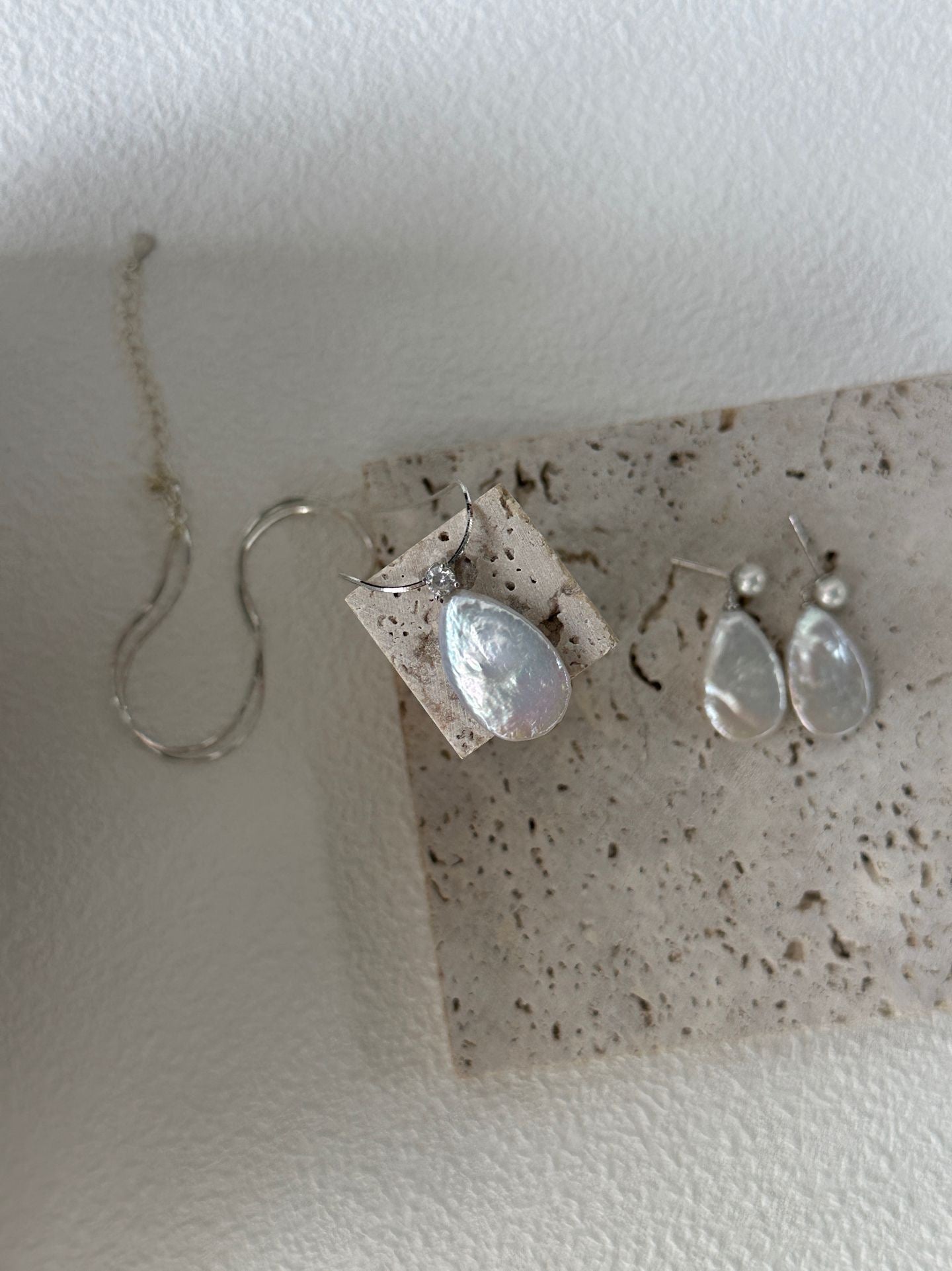 Large Teardrop Pearl Necklace