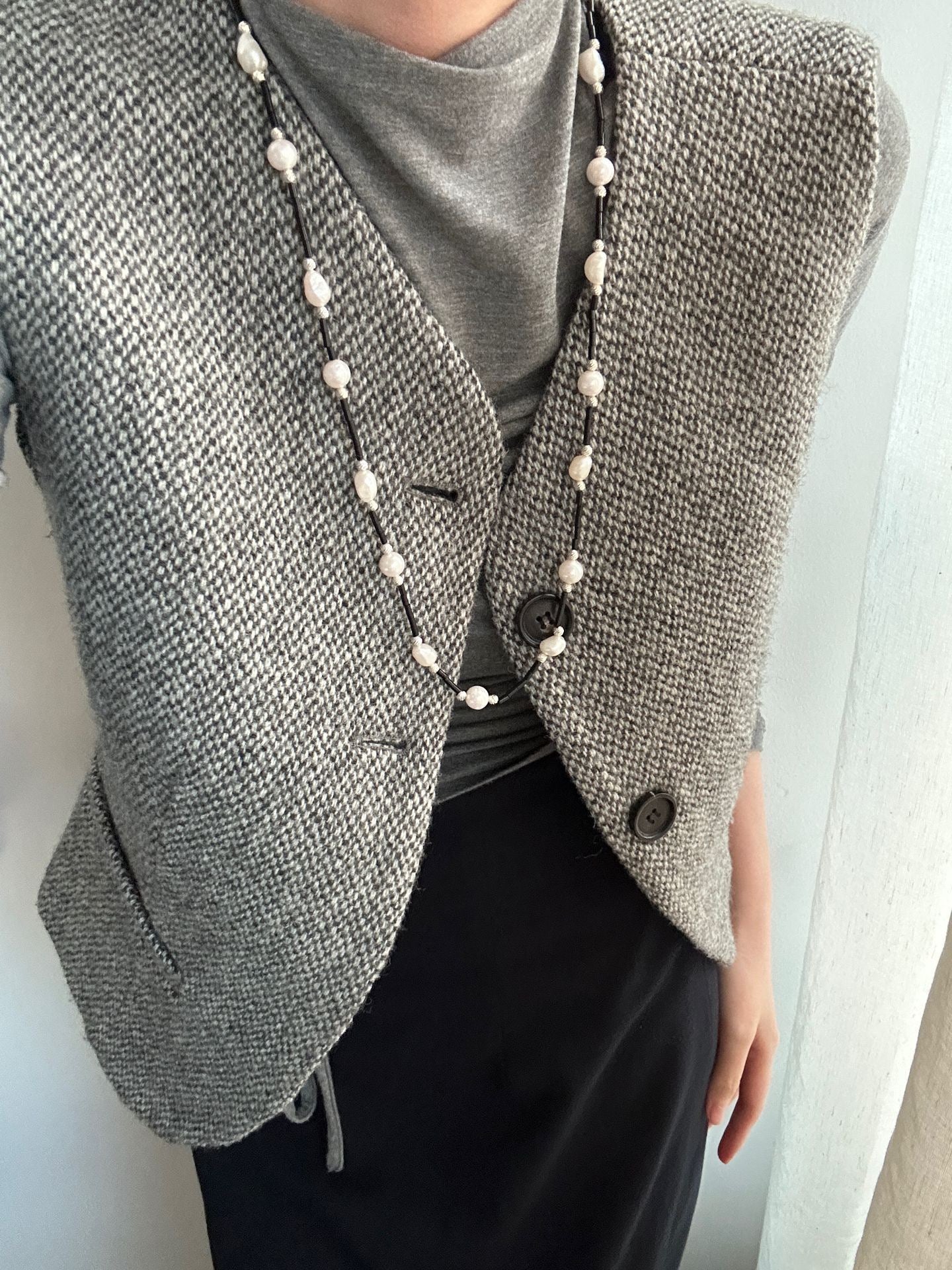 Black Onyx & Pearl Long Necklace