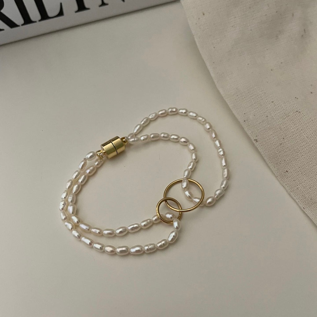 Double Circle Fine Pearl Bracelet