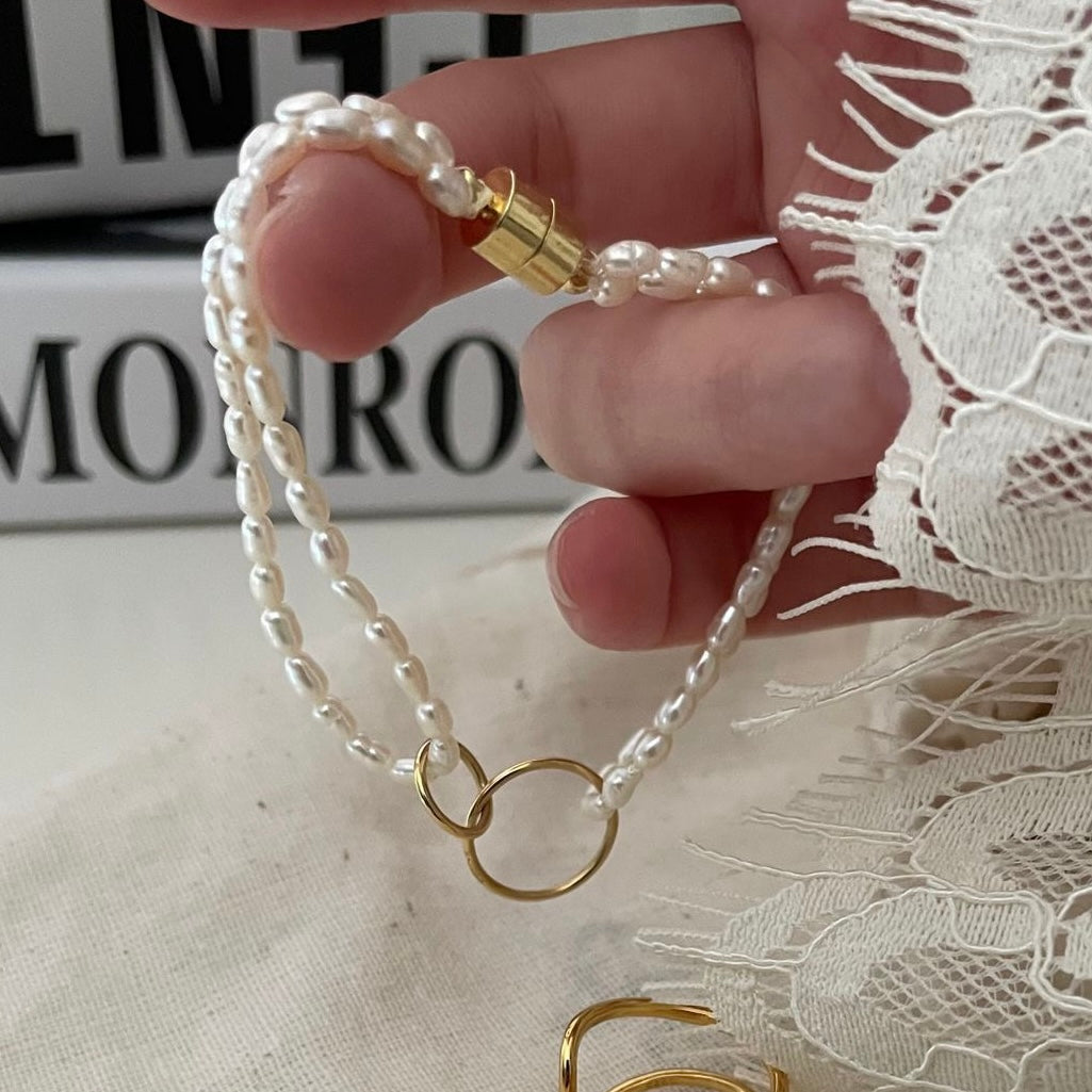 Double Circle Fine Pearl Bracelet