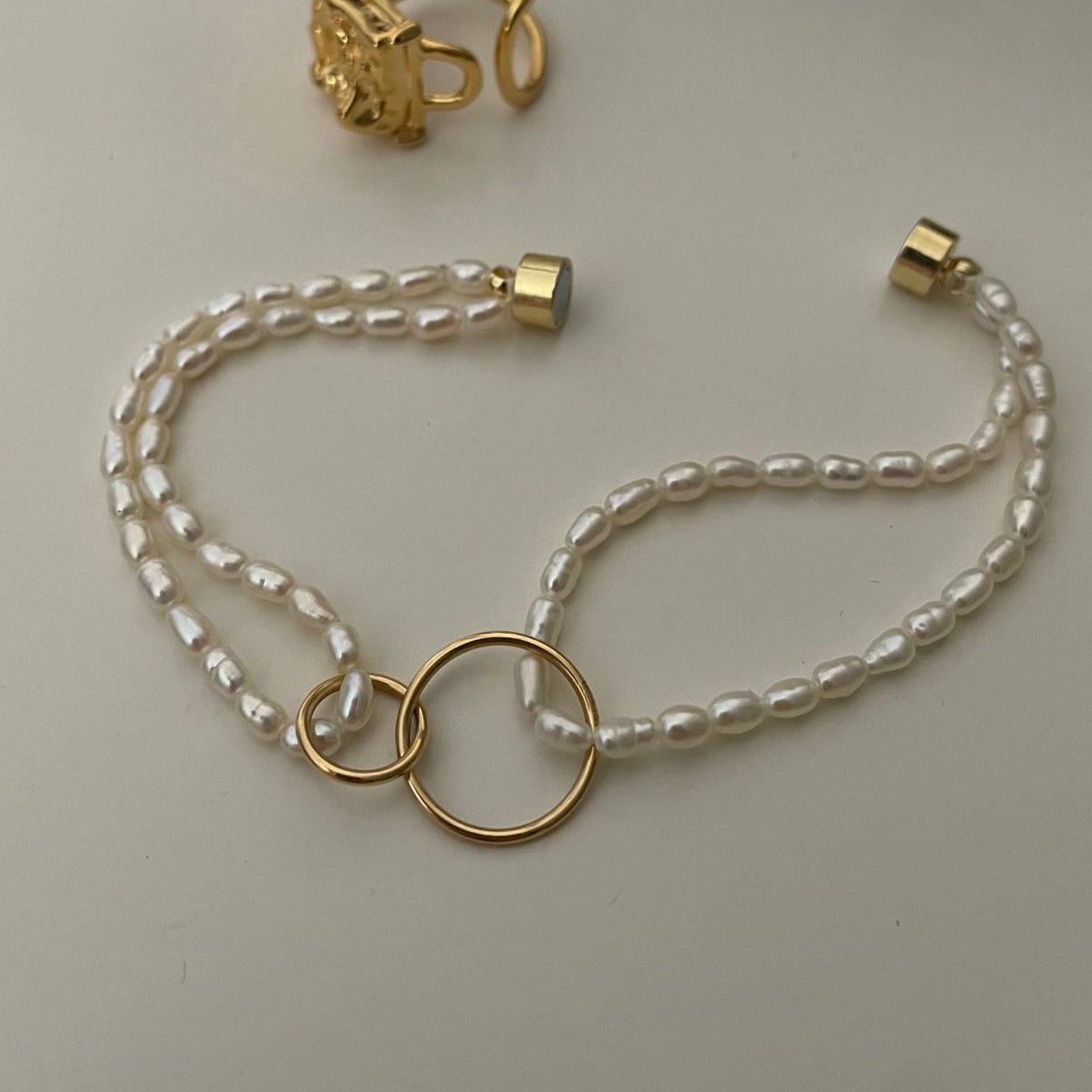 Double Circle Fine Pearl Bracelet