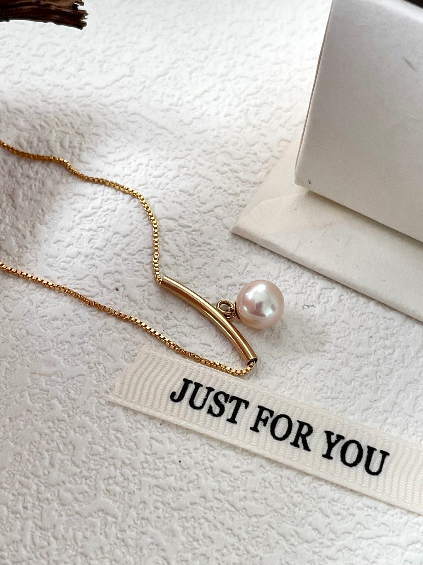 Teardrop Pearl Pendant Necklace