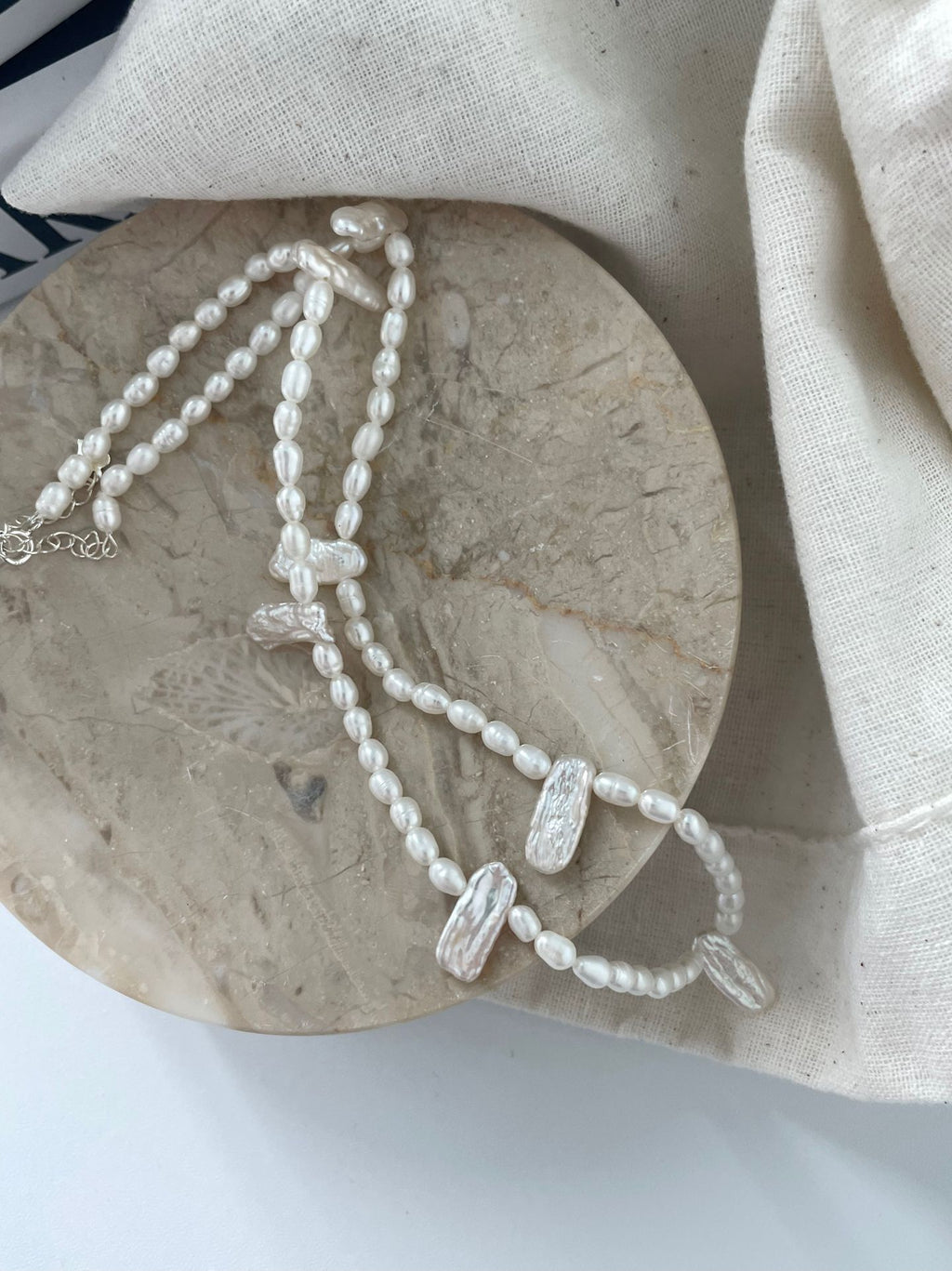 Lace Baroque Pearl Necklace