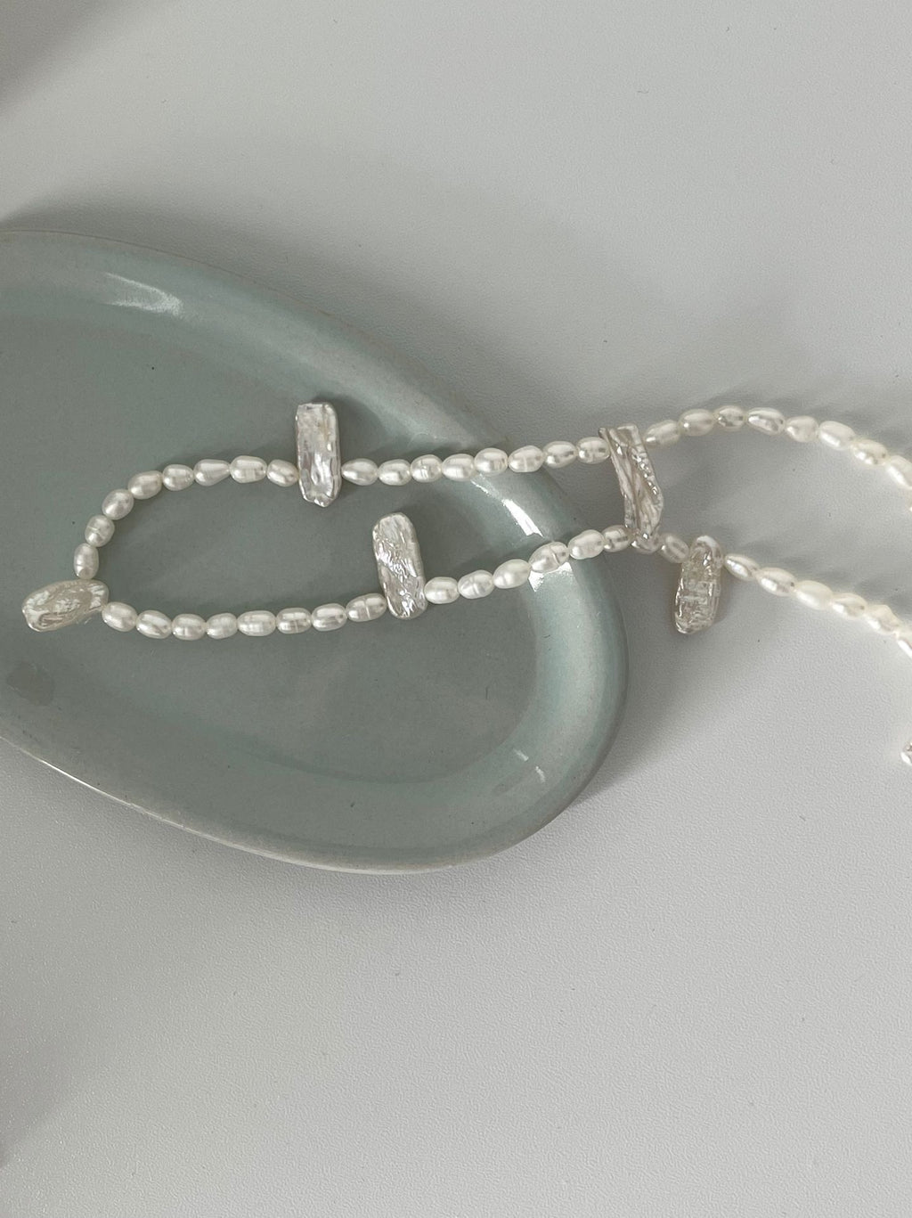 Lace Baroque Pearl Necklace