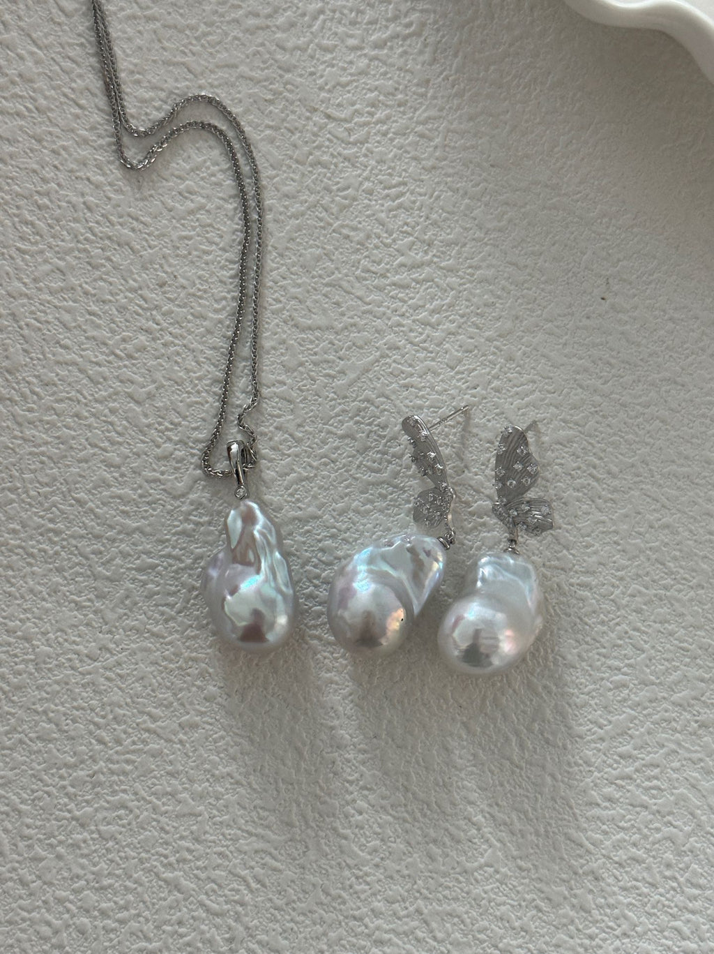 Butterfly Baroque Pearl Earrings